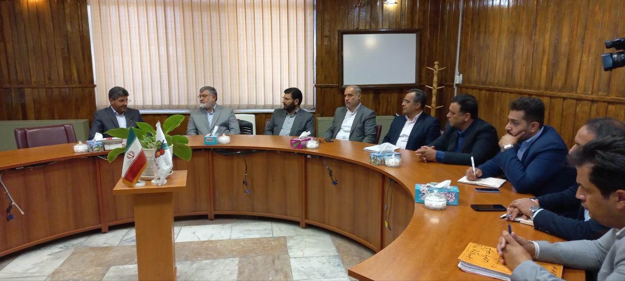بازدید استاندار آذربایجان غربی از کارخانه پاکدیس ارومیه