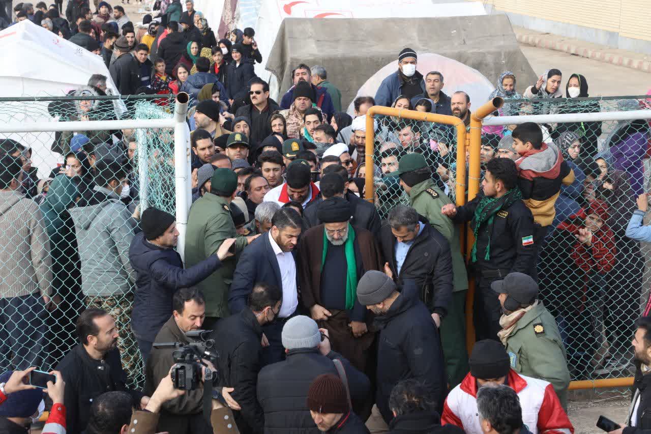حضور رئیس جمهور در مناطق زلزلهزده شهرستان خوی