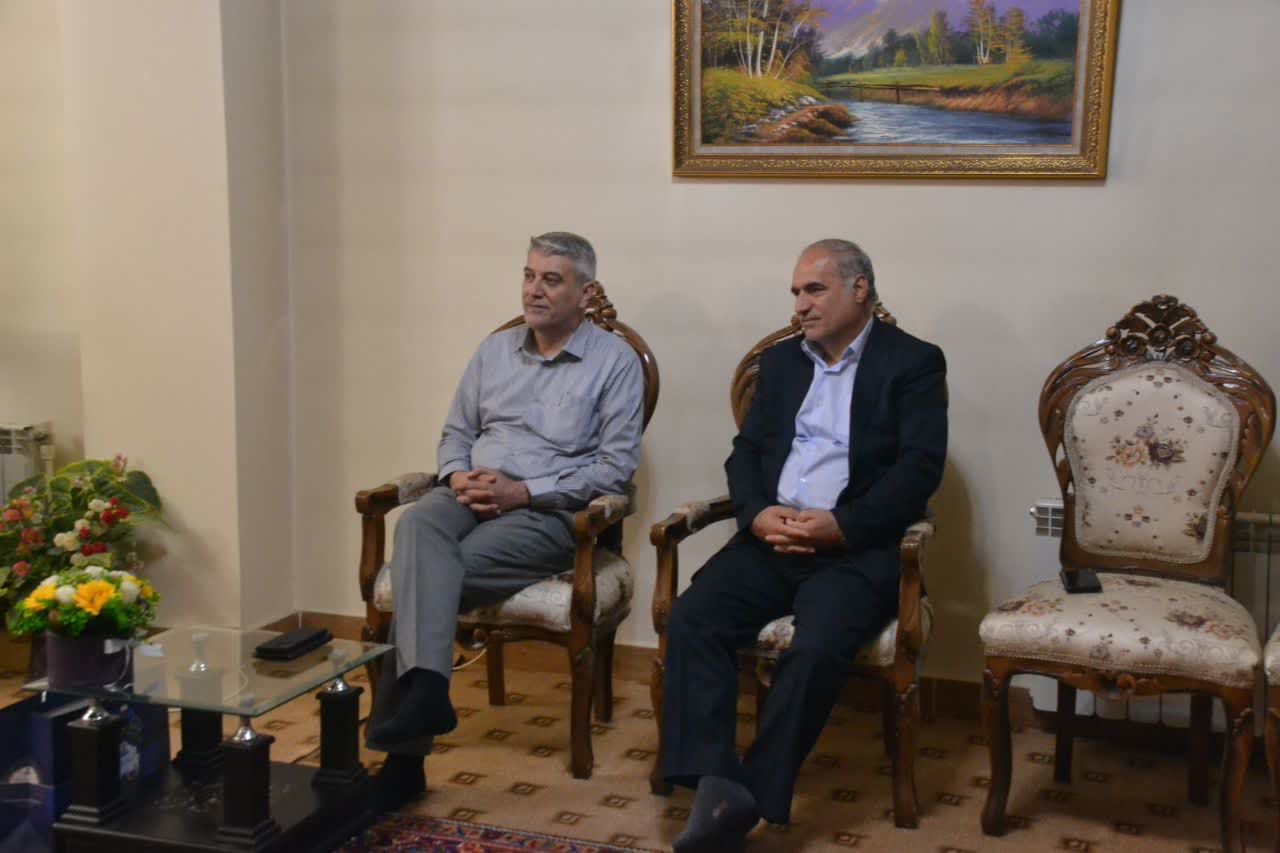 دیدار فرماندار شهرستان ارومیه با خانواده معظم شهدا