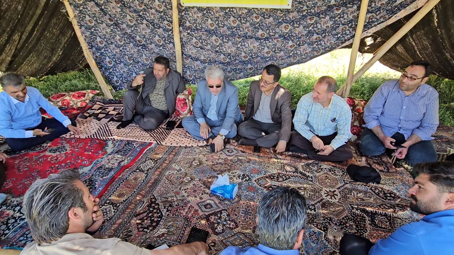 بازدید فرماندار ارومیه از جشنوارههای فرهنگی، هنری و ورزشی روستایی در صومای برادوست و بخش مرکزی