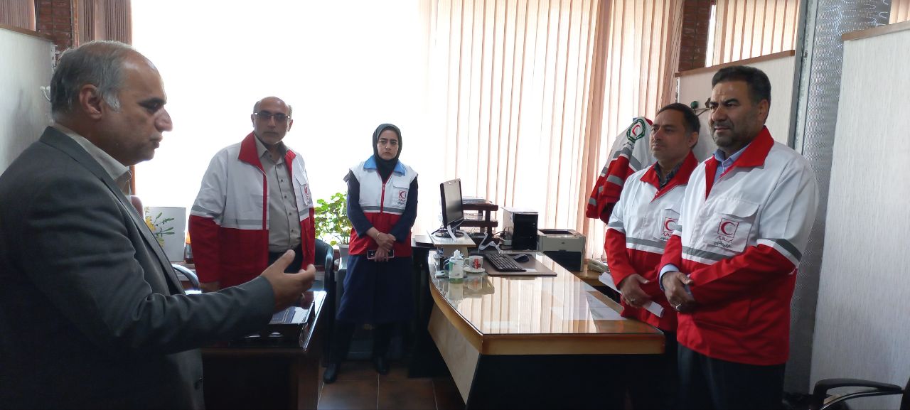 بازدید فرماندار شهرستان ارومیه از واحد مرکزی جمعیت هلال احمر شهرستان ارومیه