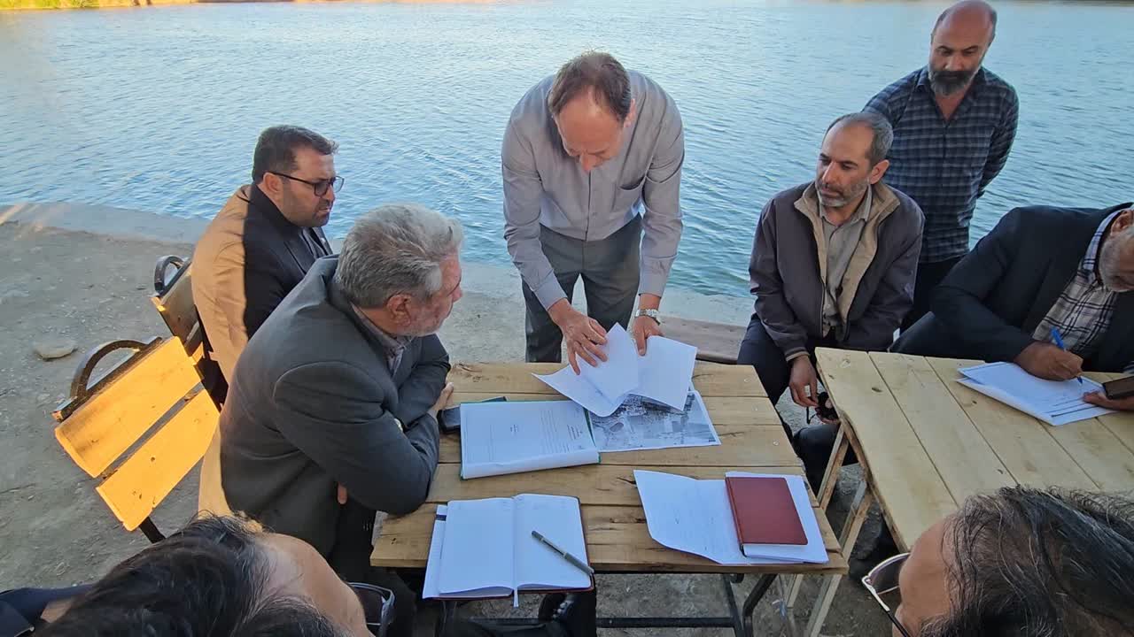 در راستای اجرای طرح محلهمحور و با هدف بررسی میدانی مسائل و مطالبات مردمی، فرماندار شهرستان ارومیه به همراه جمعی از مسئولان دستگاههای اجرایی از روستاهای تپهمکی و گلمز بازدید کرد.