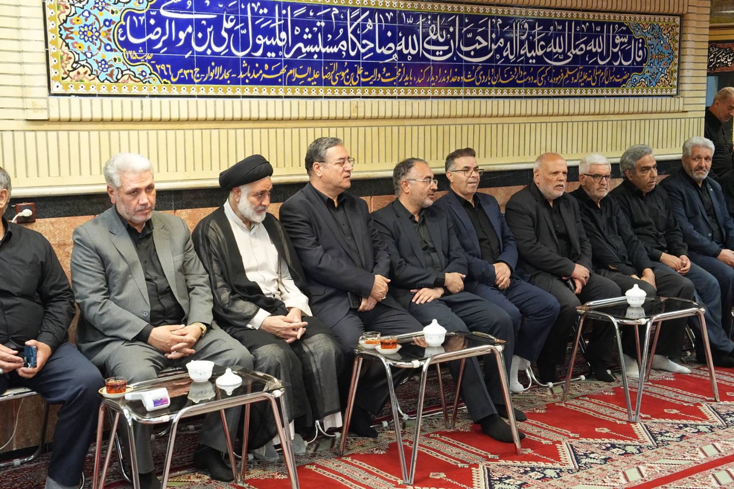 حضور استاندار آذربایجان‌غربی در آیین عزاداری حسینیه اعظم حضرت علی بن موسی‌الرضا (ع) ارومیه + تصاویر