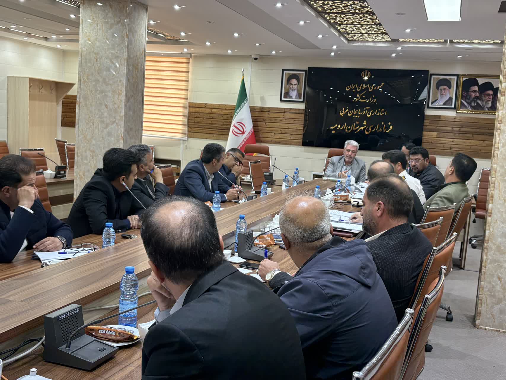 ضرب‌الاجل فرماندار ارومیه برای پایان سد معبر و مشاغل مزاحم: اجازه نمی‌دهیم حقوق شهروندی فدای بی‌نظمی و قانون‌گریزی متخلفان شود