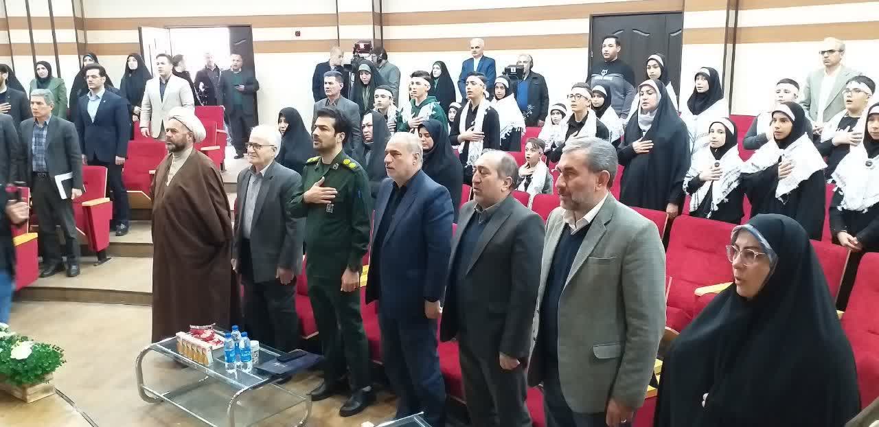همایش رویداد ملی قهرمان بر اهمیت الگو و قهرمان سازی در جامعه اسلامی در ارومیه برگزار شد.