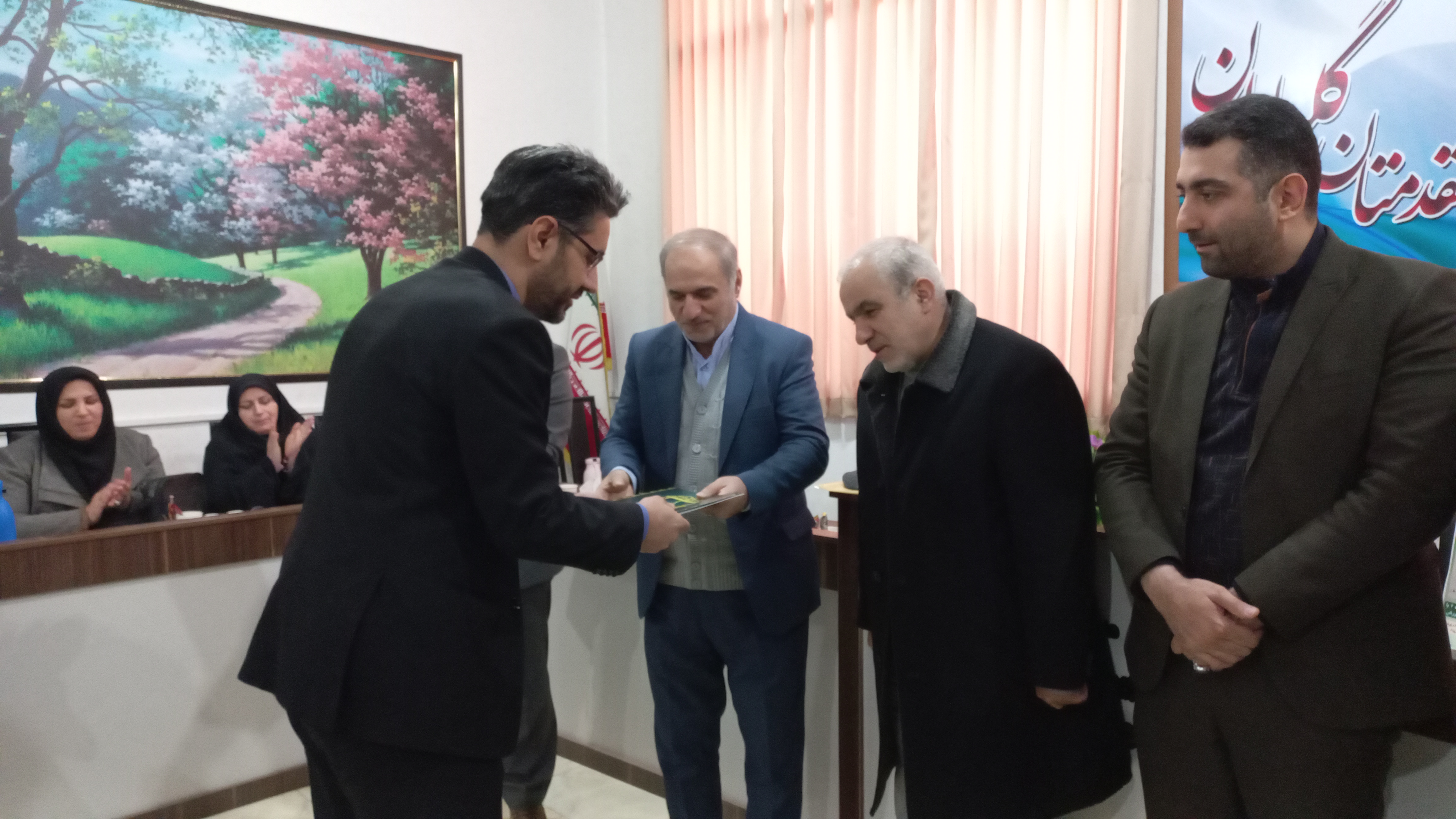 برگزاری نشست تخصصی مدیران مدارس هیئت امنایی با حضور فرماندار شهرستان ارومیه