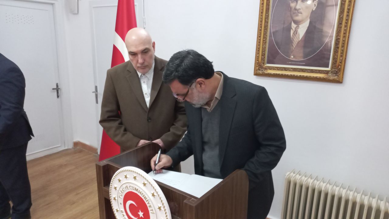 دیدار معاون سیاسی و اجتماعی استاندار و فرماندار شهرستان ارومیه با سرکنسول جمهوری ترکیه در ارومیه