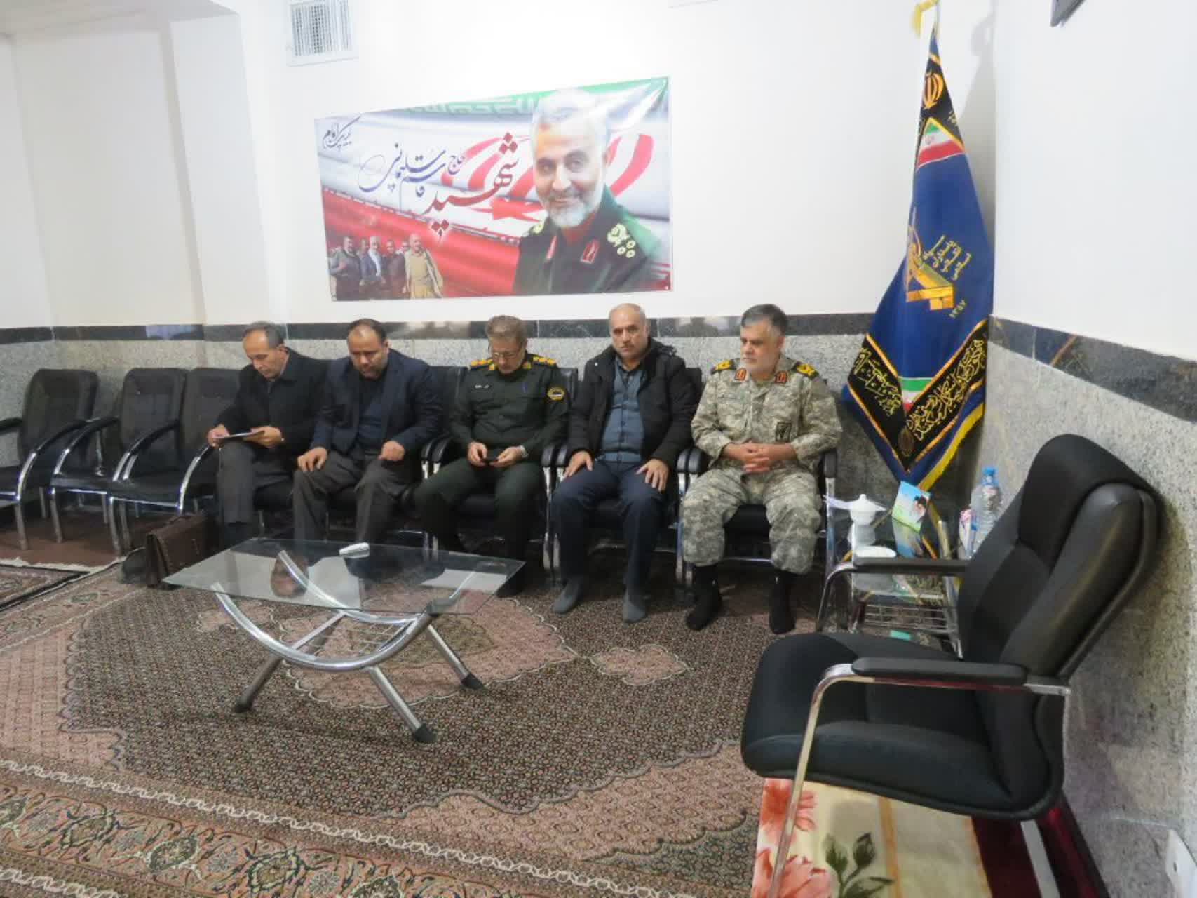 نشست فرماندار شهرستان ارومیه با فرماندهان نظامی و انتظامی مرزی