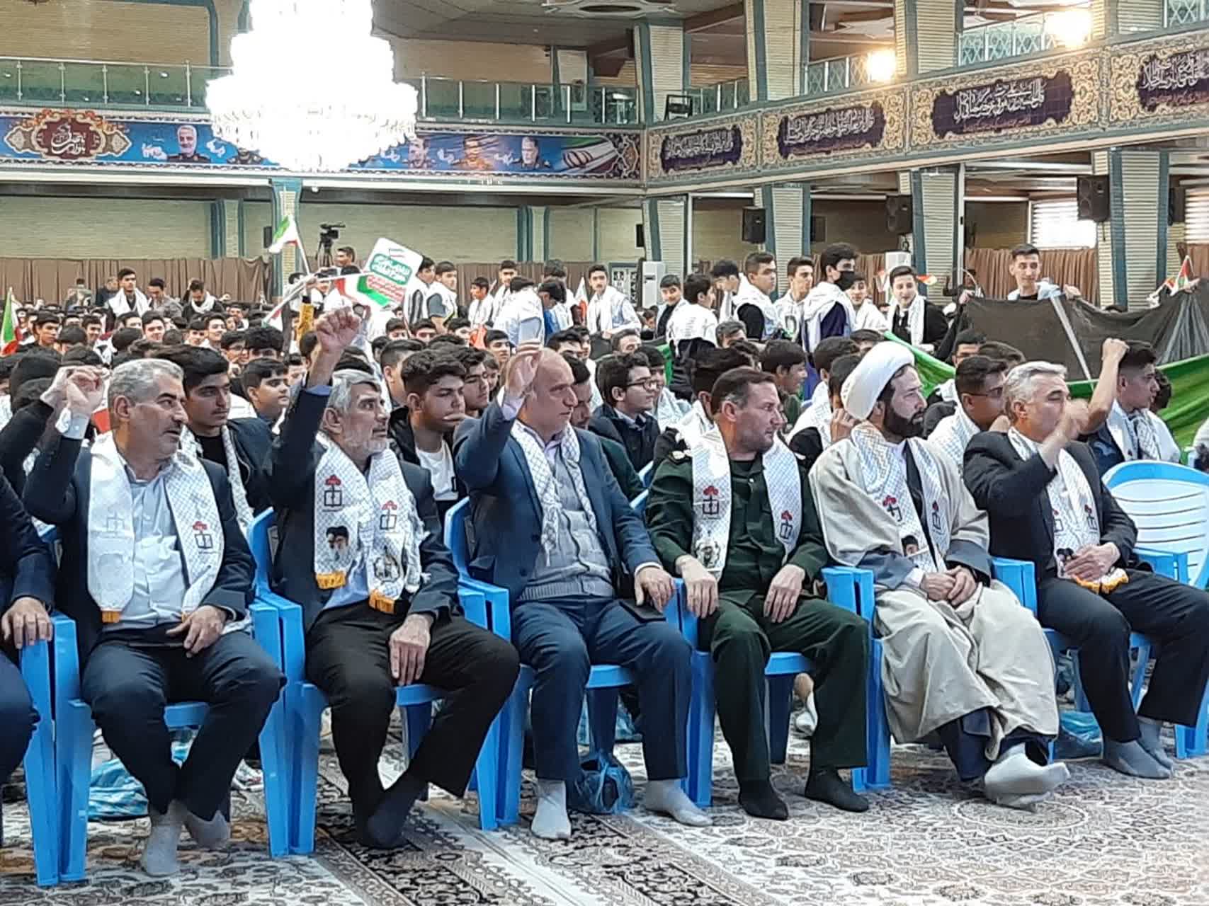 برگزاری اجتماع پرچمداران گام دوم انقلاب