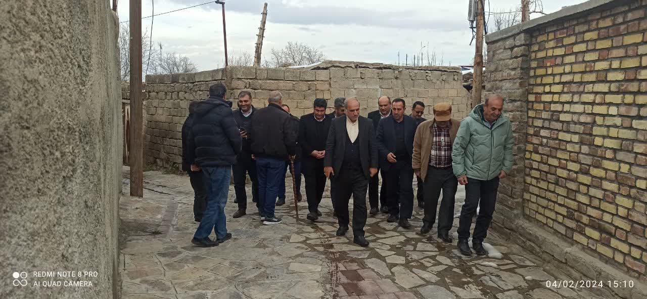 آئین بهره برداری از100 واحد مسکونی مقاوم روستایی در ارومیه با حضور فرماندار شهرستان ارومیه برگزار شد .