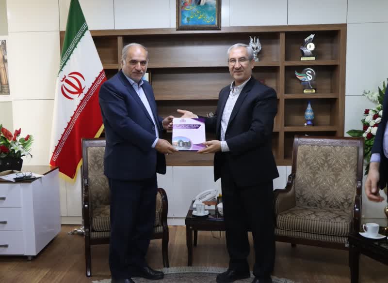 ریاست موسسه آموزش عالی آفاق با فرماندار شهرستان ارومیه دیدار کرد+ تصاویر