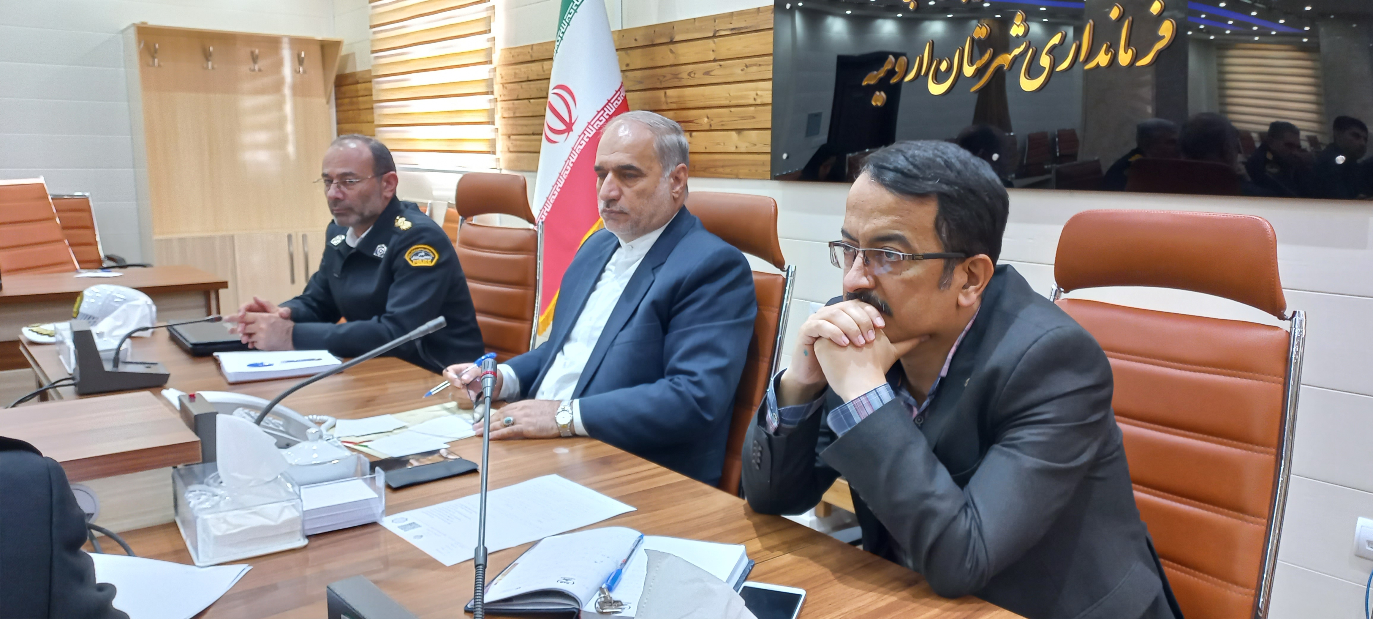 تأکید فرماندار شهرستان ارومیه بر اتخاذ راهکار های مناسب برای کاهش ترافیک شهری طی سال جاری