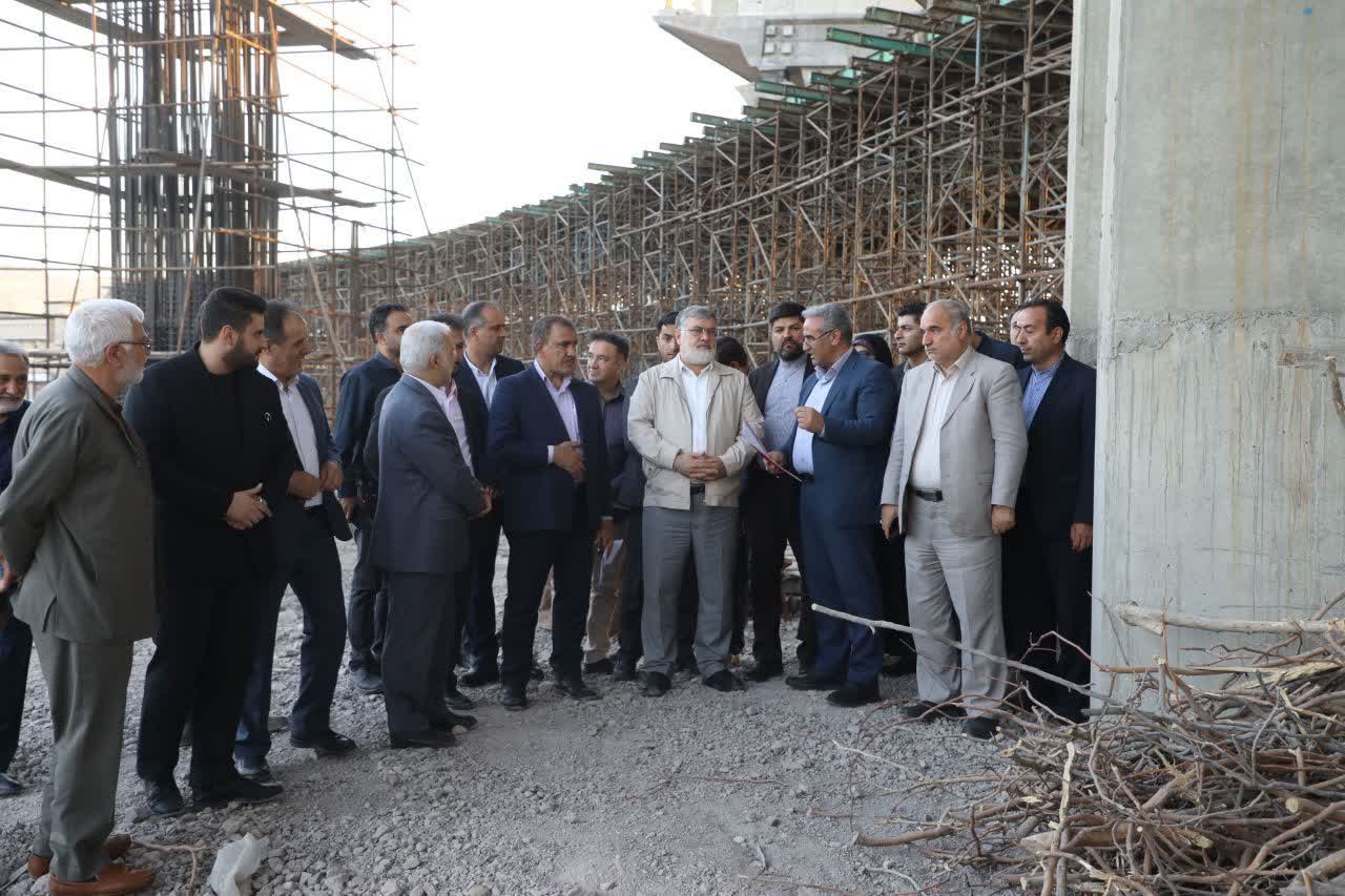 بازدید استاندار آذربایجانغربی از طرحهای عمران شهری ارومیه