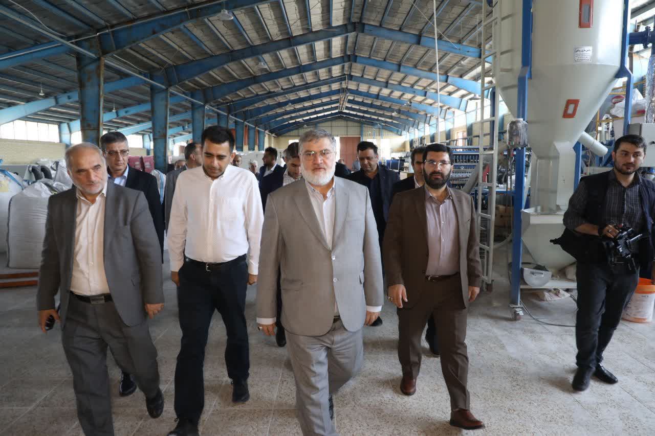 بازدید استاندار آذربایجانغربی و فرماندار شهرستان ارومیه از شرکت والا پروفیل ایرانیان