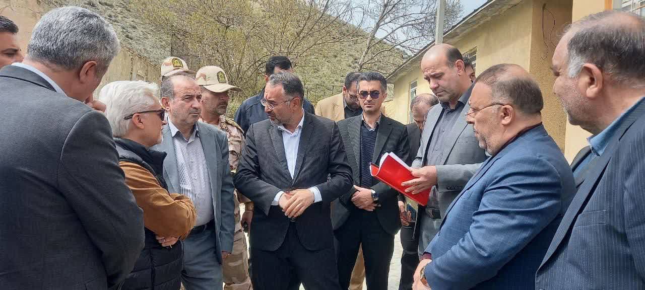 بررسی میدانی مشکلات پایانه مرزی سرو با حضور مدیرکل امور مرزی وزارت کشور