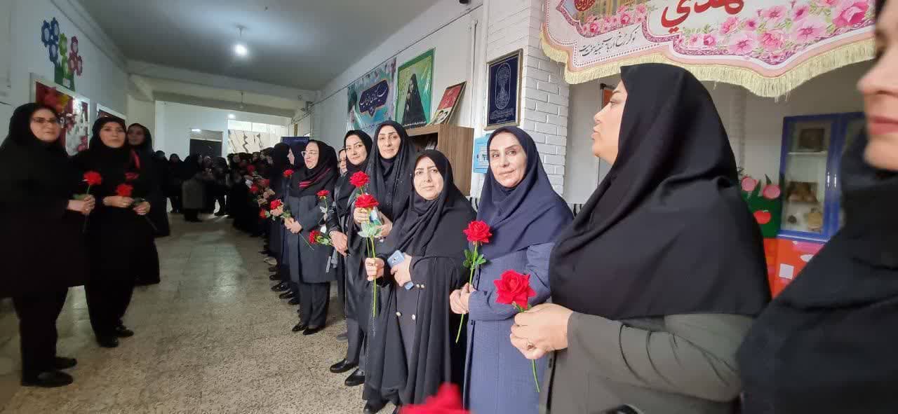 نواخته شدن زنگ «سپاس معلم» در ارومیه