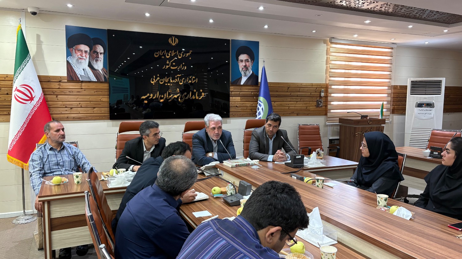گزارش تصویری؛ نشست نخبگان شهرستان ارومیه با حضور فرماندار
