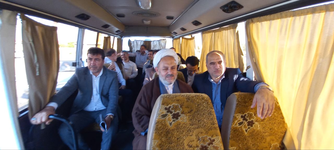 حضور فرماندار شهرستان ارومیه در جمع اهالی خونگرم روستای عسگرآباد کوه