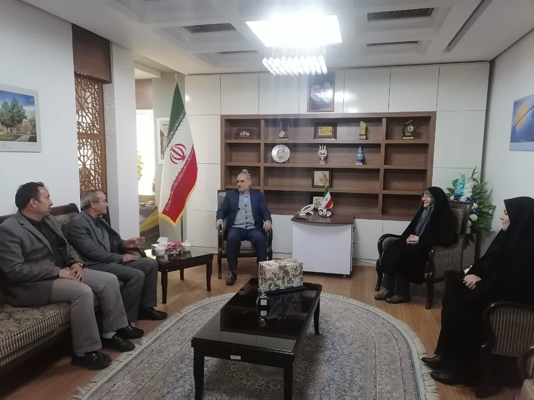 تقدیر فرماندار شهرستان ارومیه از همکاران جانباز شاغل در فرمانداری
