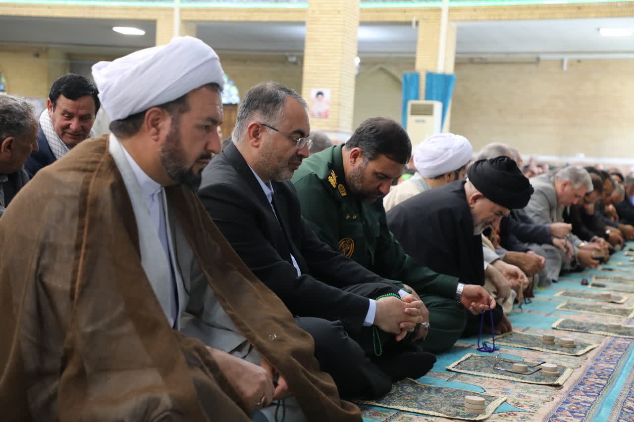 برگزاری آیین نماز جمعه ارومیه با حضور مردم و مسئولان به امامت حجت الاسلام والمسلمین قریشی