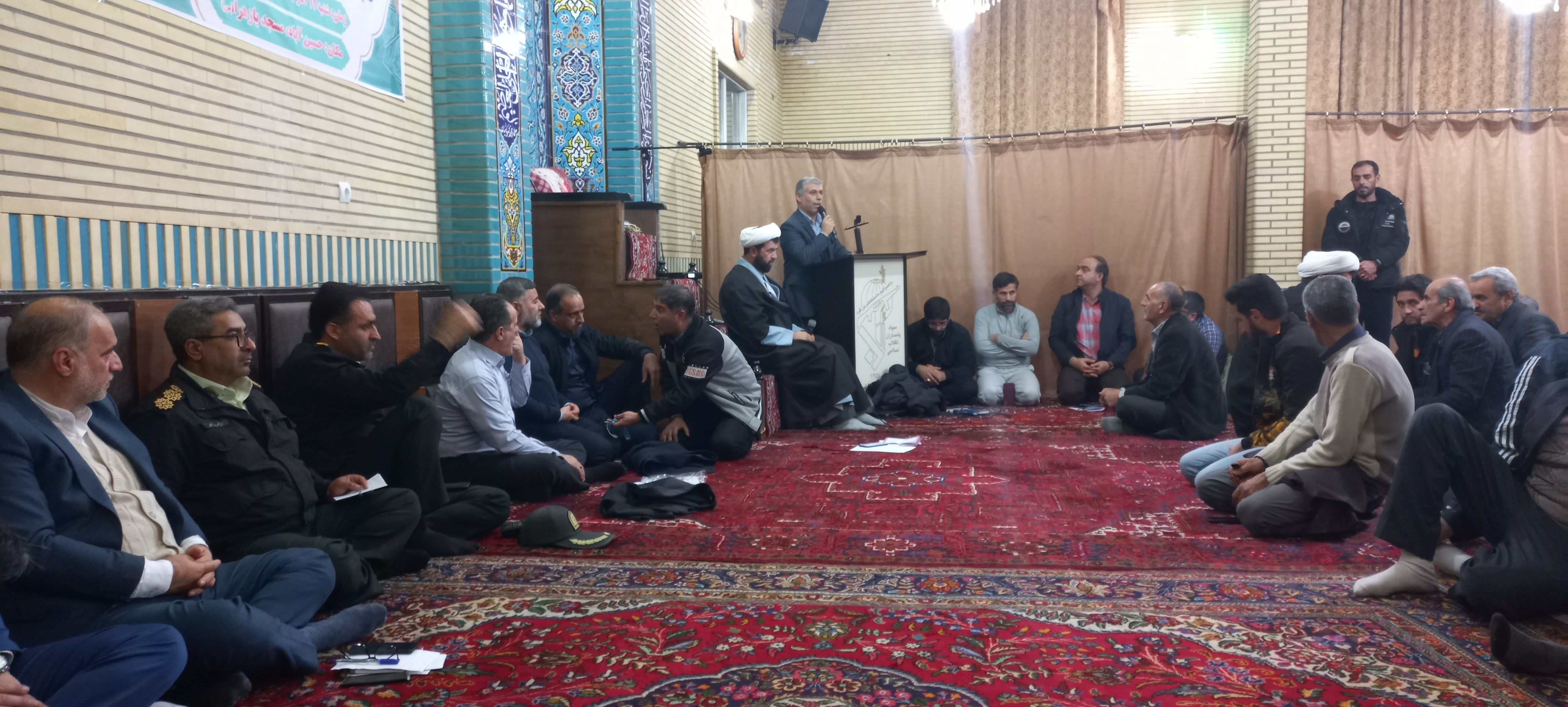 باحضور فرماندار ، مسائل و مشکلات منطقه 2 بررسی شد + عکس