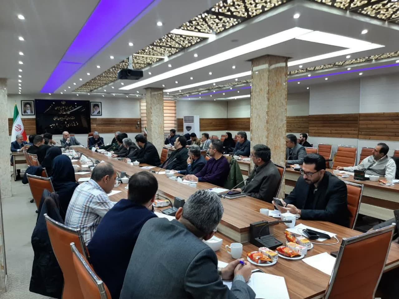 فرماندارشهرستان ارومیه در نشست تخصصی شورای اطلاع رسانی روابط عمومی های ادارات شهرستان ارومیه: روابط عمومی ها گنجینه ارزشمند و ذی قیمتی هستند که نباید از دید مدیر پنهان بمانند.
