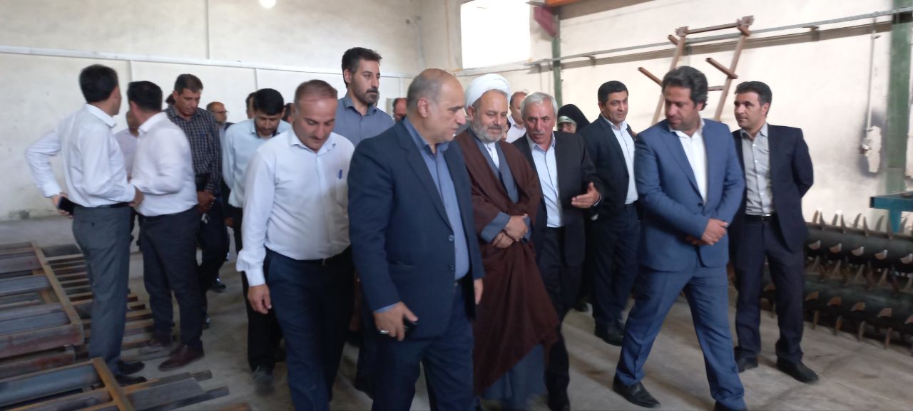 بازدید فرماندار شهرستان ارومیه از واحد گروه صنعتی کشاورزی اروم روستا