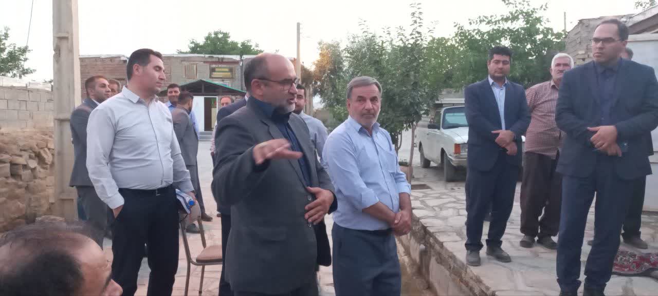 حضور غلامحسین عماری فرماندار شهرستان ارومیه و هیئت همراه از روستای گوزگوند از توابع بخش مرکزی