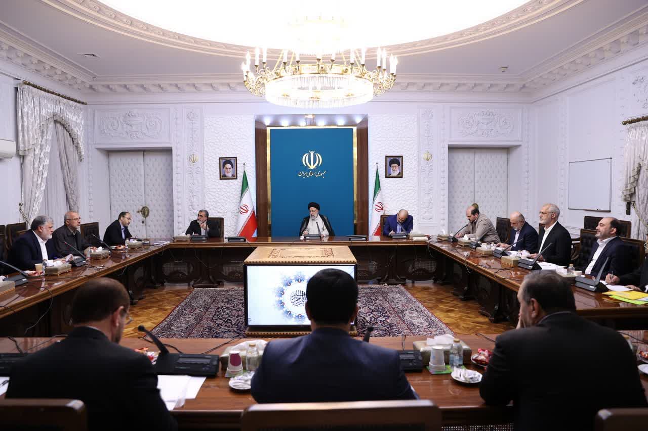 حضور محمدصادق معتمدیان استاندار آذربایجانغربی در دیدار رئیسجمهور با تعدادی از استانداران