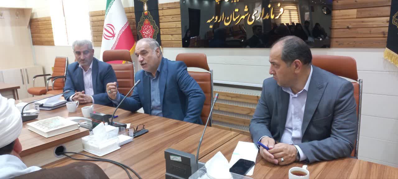 تاکید فرماندار ارومیه بر معرفی مناسب ظرفیت های مراکز دانشگاهی داخل استان به فارغ التحصیلان مدارس