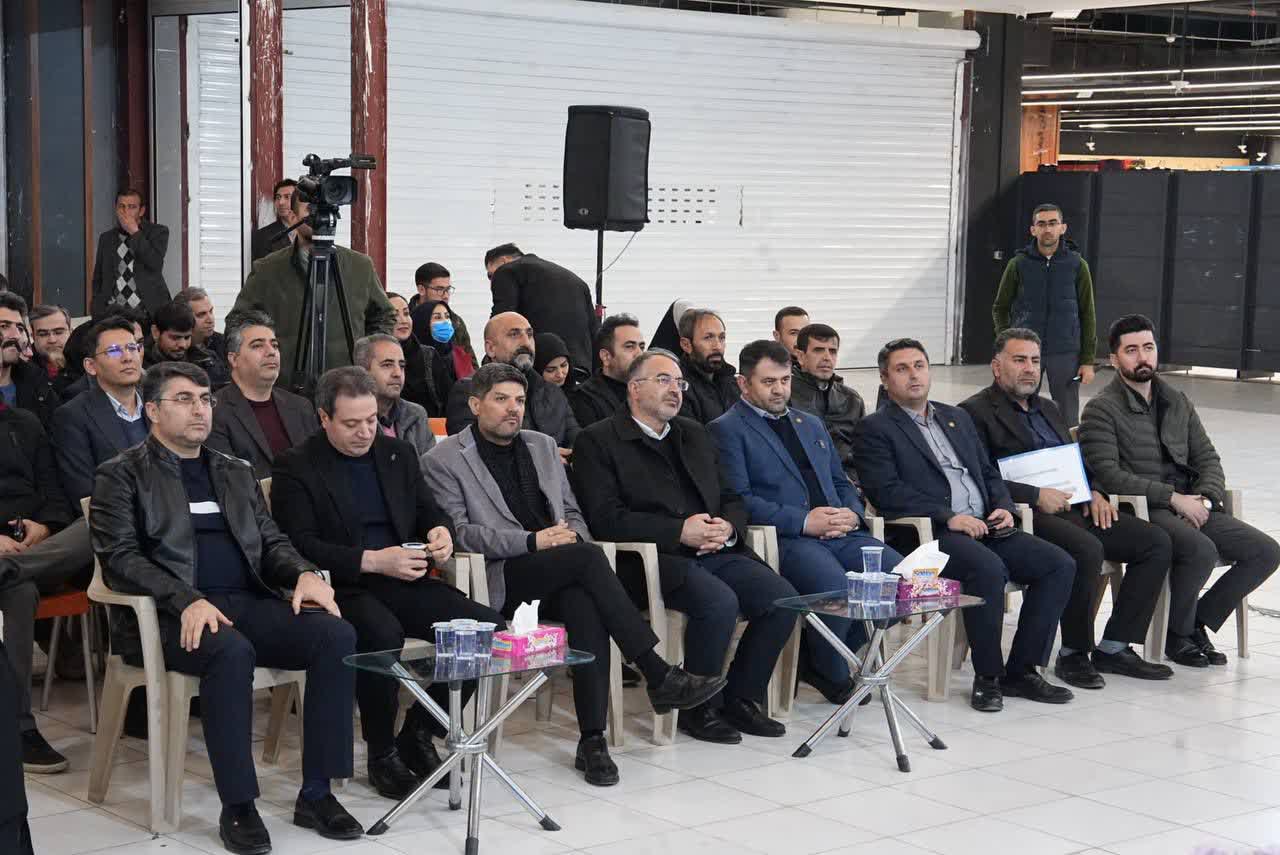 برگزاری آیین آغاز عملیات اجرایی پروژه‌های سرمایه‌گذاری جایگاه‌های کوچک‌مقیاس عرضه سوخت و خیابان غذا در ارومیه