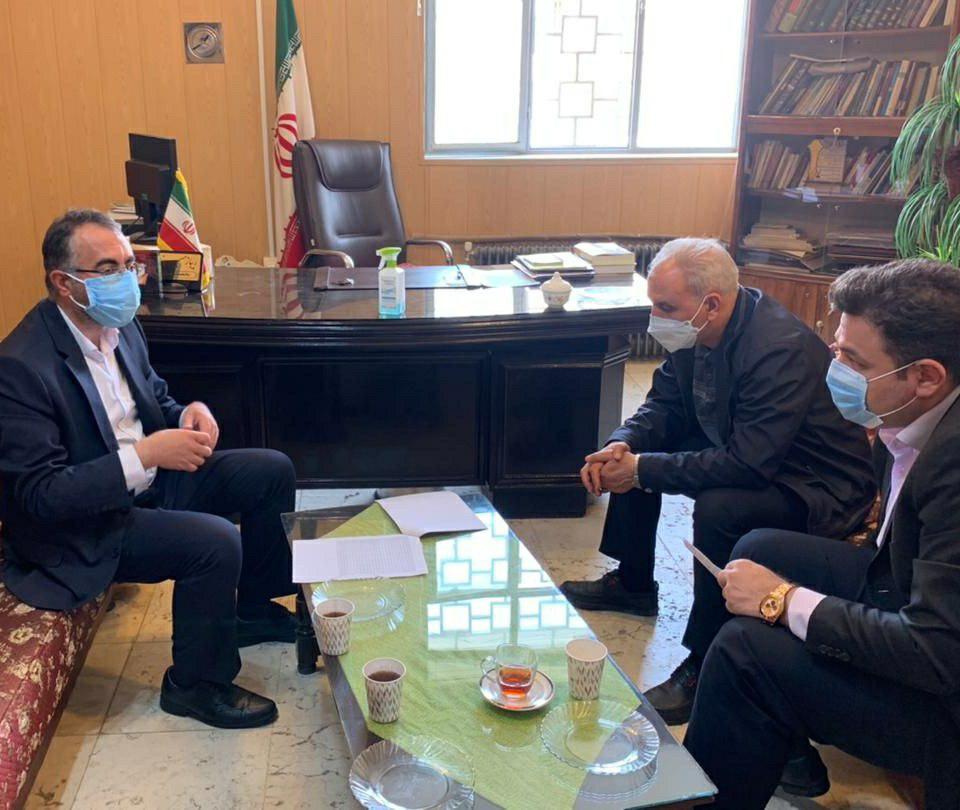 بازدید فرماندار ارومیه از محل ثبت نام داوطلبین انتخابات شوراهای اسلامی روستا + تصاویر