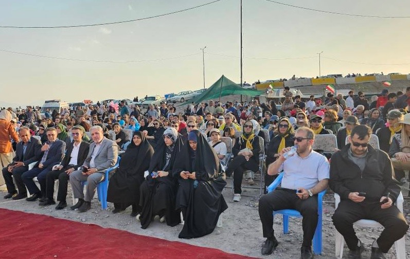 بازدید فرماندار ارومیه از جشنواره فرهنگی و تفریحی «حال خوب دریاچه»