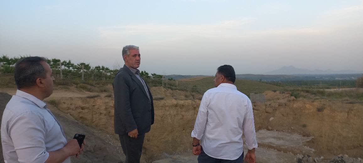 بازدید فرماندار شهرستان ارومیه از روند احداث منبع آب شرب روستای نازلو، با هدف بررسی آخرین وضعیت پیشرفت فیزیکی پروژه و تسریع در روند اجرای آن انجام شد.