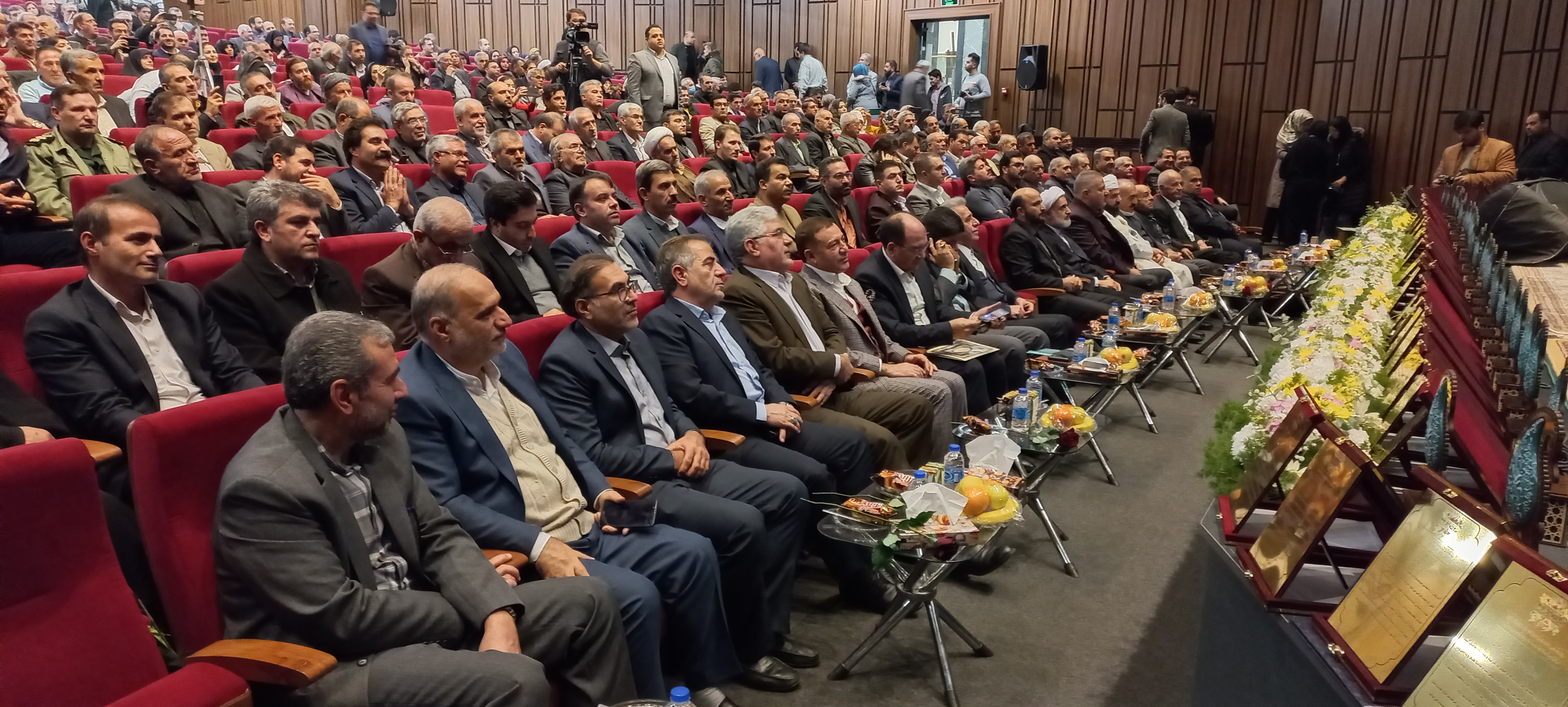 حضور فرماندار شهرستان ارومیه در جشنواره خیرین مدرسه ساز + عکس