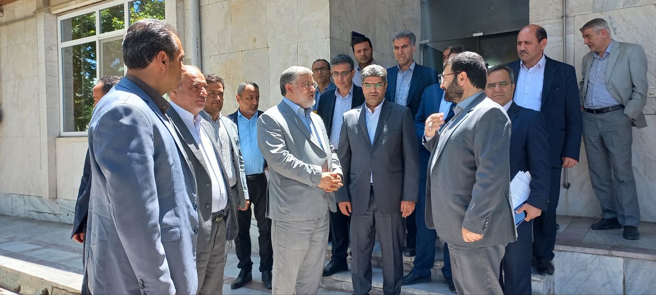 بازدید استاندار آذربایجان غربی از کارخانه پاکدیس ارومیه