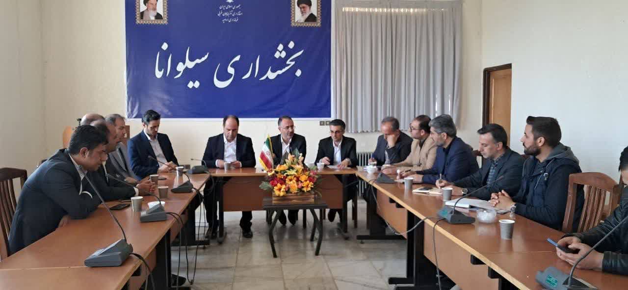 دیدار و گفتگوی فرماندار ارومیه با سرعشیره ها و انجام تمهیدات لازم برای کوچ دامداران به مناطق ییلاقی