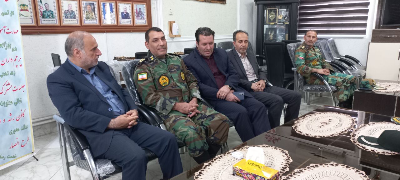 دیدار فرماندار شهرستان ارومیه با فرمانده تیپ 41 هجومی متحرک قوشچی ارتش جمهوری اسلامی
