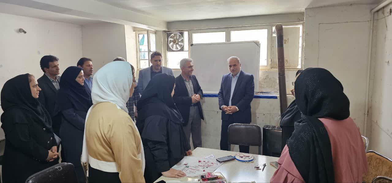 کارگران پیشران توسعه ومسائل اقتصادی هستند + تصاویر