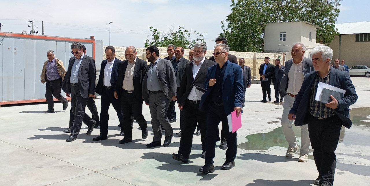 بازدید استاندار آذربایجان غربی از شرکت جیران محور امین