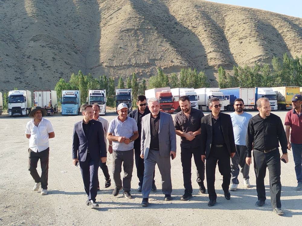 گزارش تصویری | بازدید فرماندار ارومیه از روند ساماندهی پارکینگ پایانه مرزی سرو