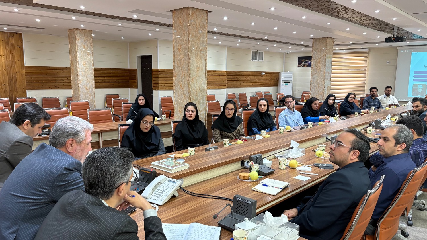 گزارش تصویری؛ نشست نخبگان شهرستان ارومیه با حضور فرماندار