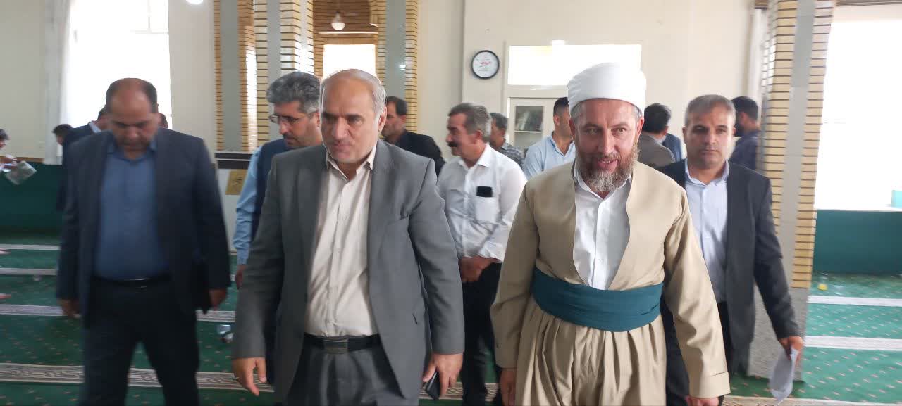 حضور فرماندار شهرستان ارومیه و هیئت همراه در جمع اهالی روستای لرنی