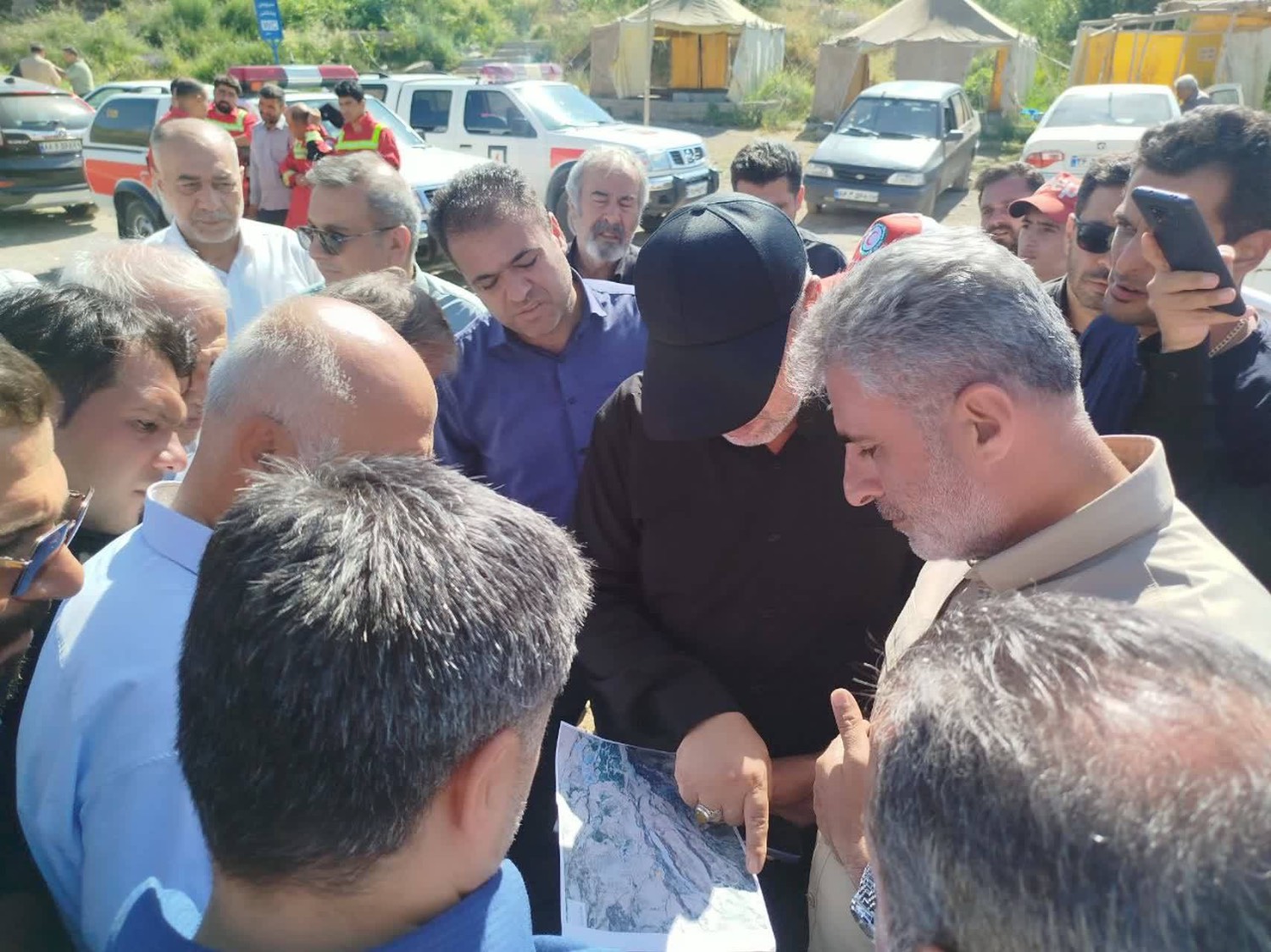 گزارش تصویری | بازدید فرماندار ارومیه از روند عملیات جستوجوی عضو هیأت علمی مفقودی دانشگاه ارومیه