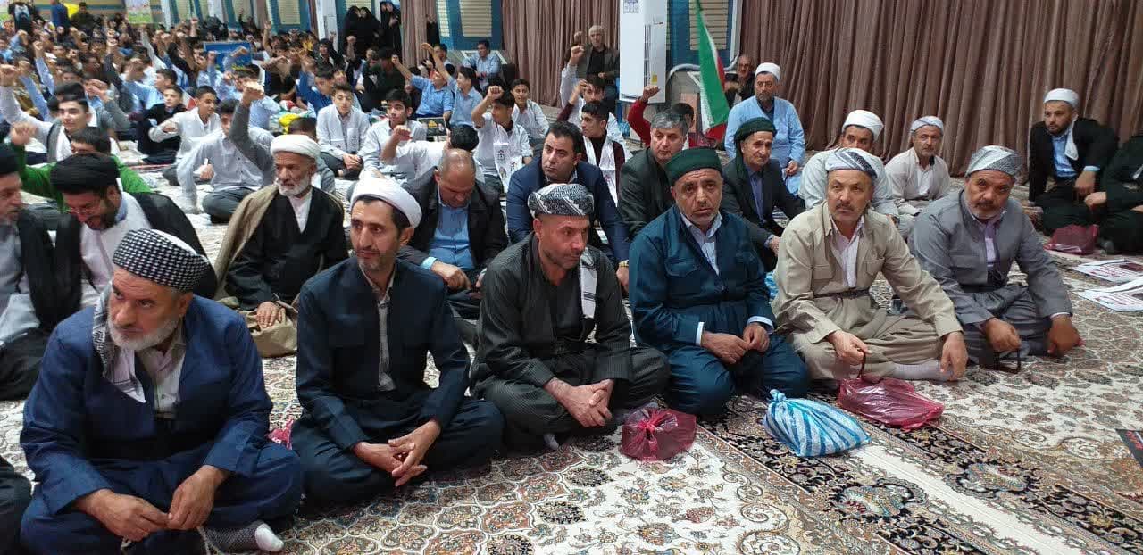 تجمع بزرگ دانشآموزی در محکومیت حملات رژیم صهیونیستی