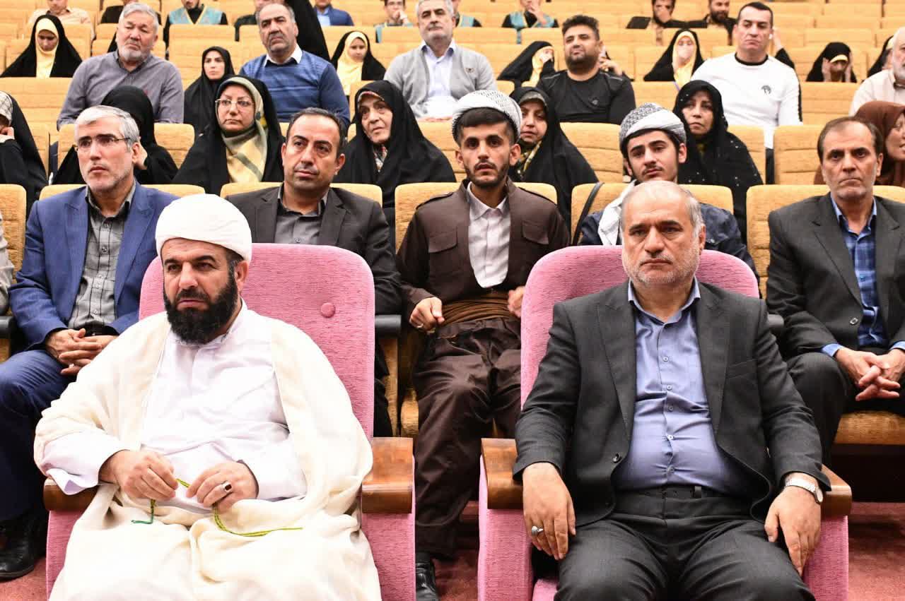 دیدار فرماندار شهرستان ارومیه با جانبازان 70 درصد قطع نخاعی استان های آذربایجان غربی و خراسان رضوی