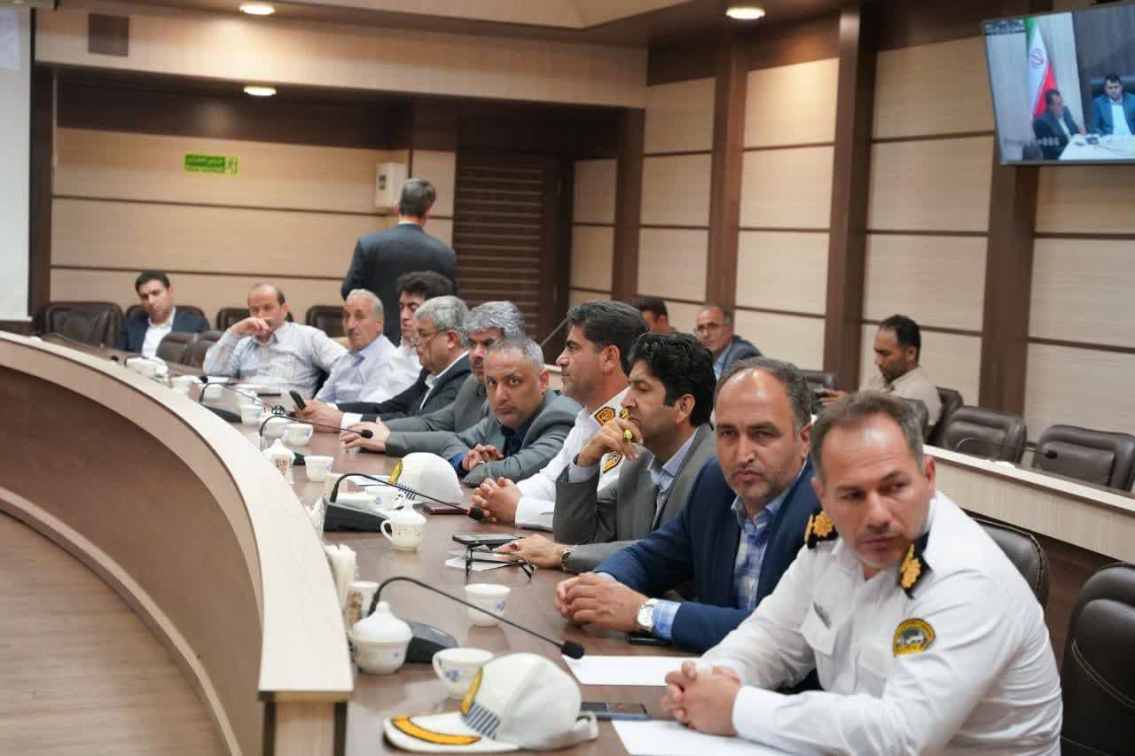 تصمیمات جدید برای کاهش ترافیک مقابل دانشگاه آزاد ارومیه در بازدید میدانی بازرس کل استان و فرماندار ارومیه