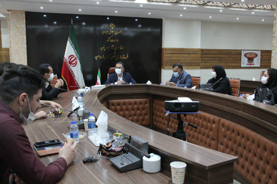 برگزاری نشست صمیمی فرماندار ارومیه با اصحاب رسانه و خبرنگاران شهرستان + تصاویر