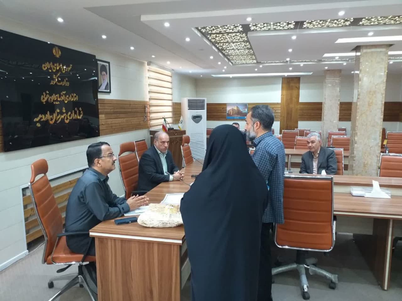 دیدار چهره به چهره 14نفر از شهروندان با فرماندار ارومیه