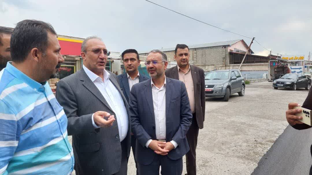 پروژه بهسازی جاده ارومیه – گلمان (چیچست) در مسیر اجرا | بازدید فرماندار و مدیرکل راهداری از روند عملیات